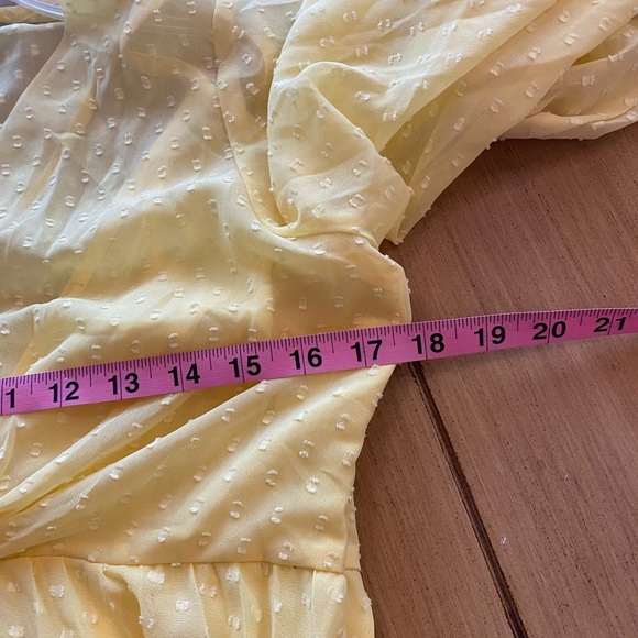 ASOS Women’s Yellow Textured Twist Front Pleated NEW Elegant Midi Dress size 6 - Picture 9 of 13